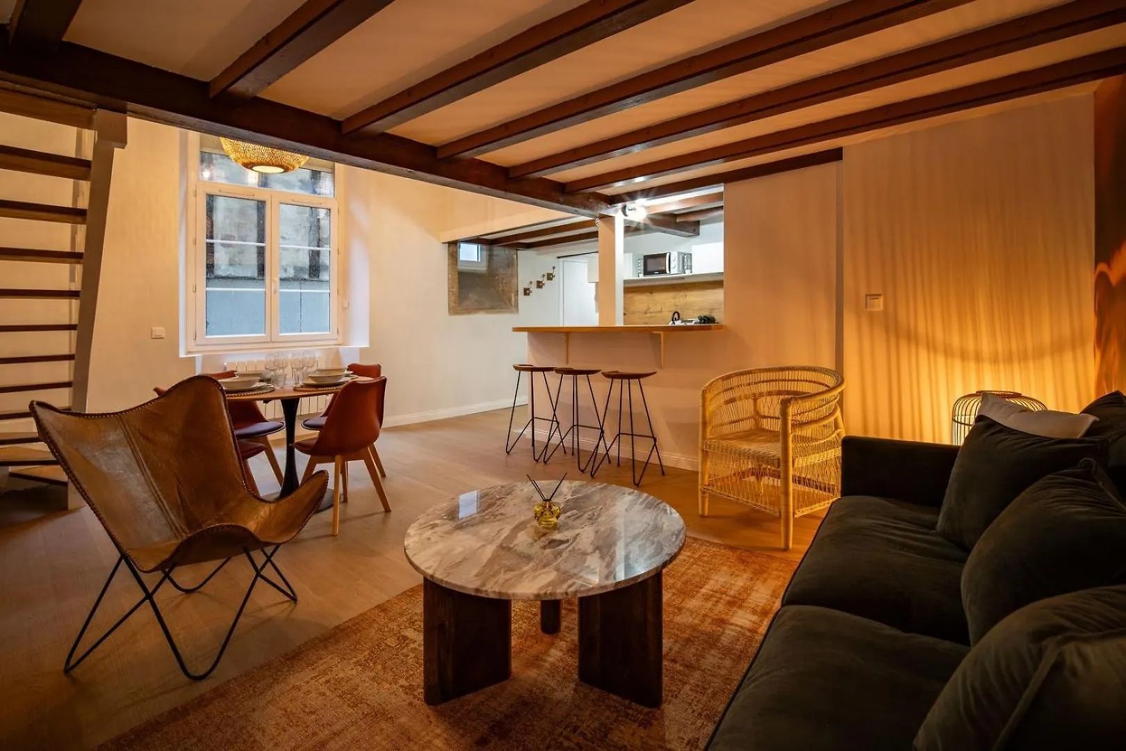 Le Savane - Grand Triplex Climatise, 2 Salons Castres  Francia